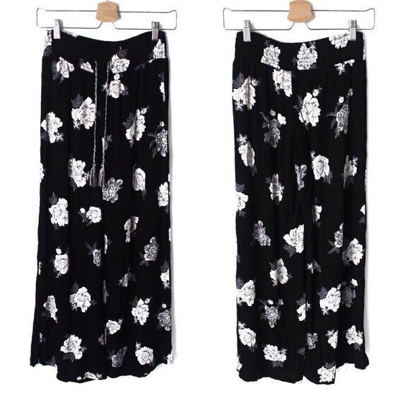 No Boundaries Pants - No Boundaries Floral Flowy Wide Leg Pants in S/CH